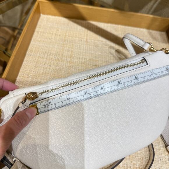 Tory Burch Thea Belt Bag 165917 Pebbled Leather - Picture 11 of 12